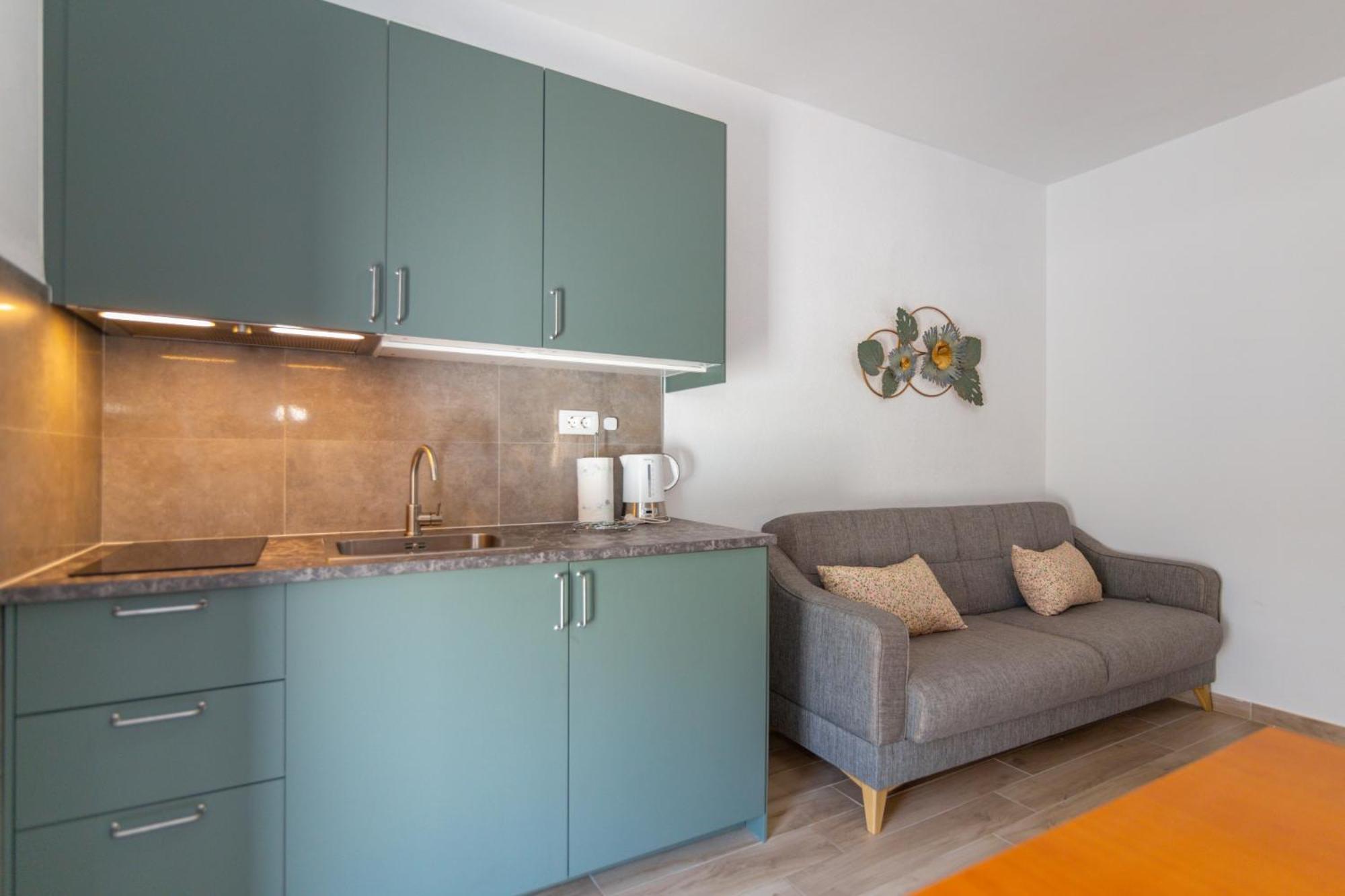 City Center Ana Apartments Makarska Ngoại thất bức ảnh