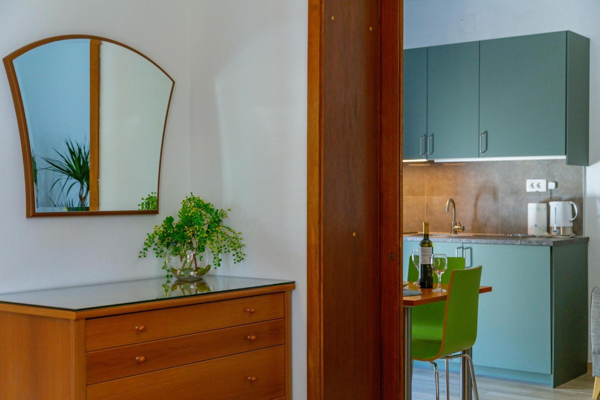 City Center Ana Apartments Makarska Ngoại thất bức ảnh