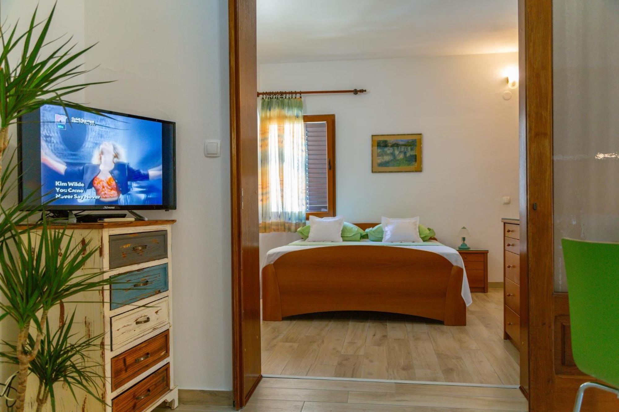 City Center Ana Apartments Makarska Ngoại thất bức ảnh