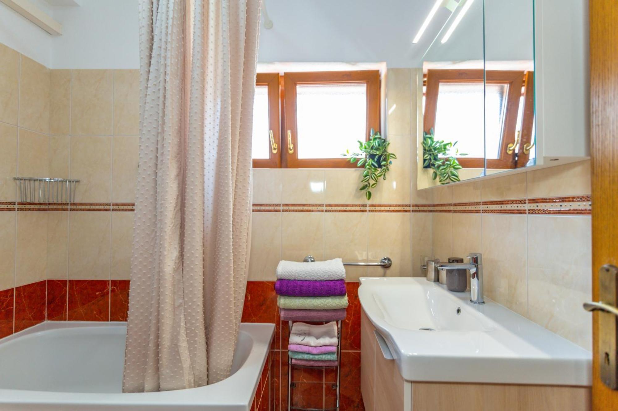 City Center Ana Apartments Makarska Ngoại thất bức ảnh